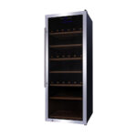 Borhűtő szabadonálló hűtő vitrin egyzónás szálcsiszolt rozsdamentes kerettel 485 liter 8 fa polcos ipari